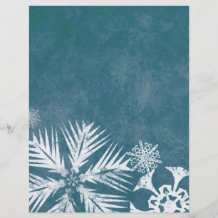 Blauwe en witte snowflakes kerst flyer