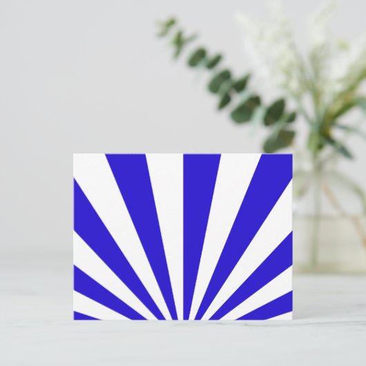 Blauwe en witte stralen briefkaart (Staand voorkant)