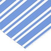 Blauwe en witte strepen lange tafelloper (Hoek)