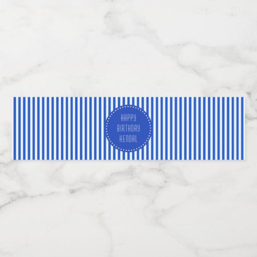 Blauwe en witte strepen met monogram Birthday Waterfles Etiket (Enkel label)