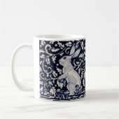 Blauwe en witte Tegel Woodland Vines Leaf Berry Koffiemok (Links)