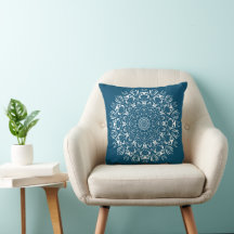 Blauwe en witte uil mandala