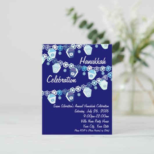 Blauwe en witte viering kaart (Staand voorkant)