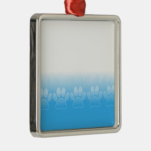 Blauwe en witte vlekken met Newsprint achtergrond Metalen Ornament (Rechts)