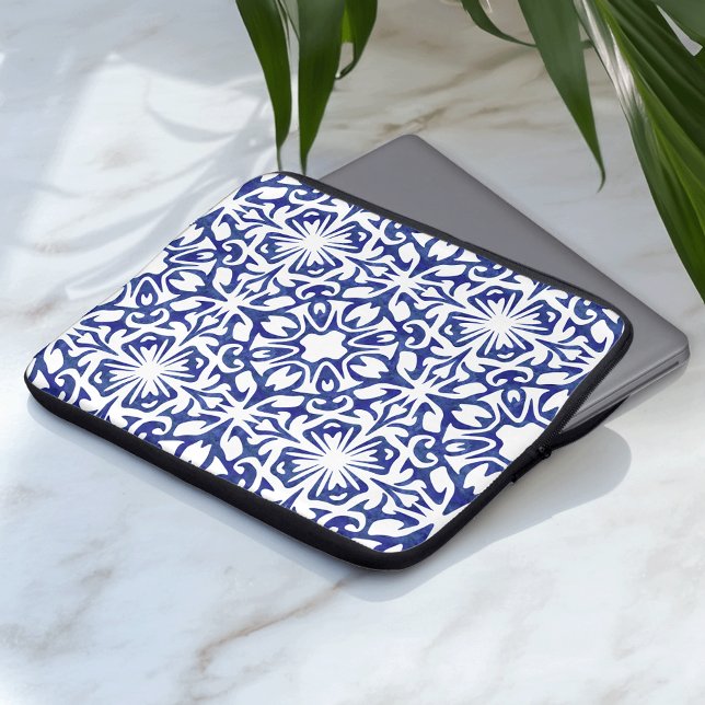 Blauwe en witte Waterverf Spaans Tile Patroon Laptop Sleeve (Creator heeft geüpload)