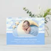Blauwe en witte wolken Aangepaste Baby geboorte Aankondiging (Staand voorkant)