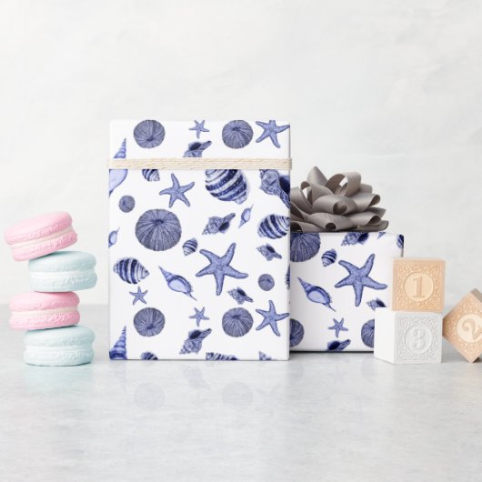 Blauwe en witte zeeschelpen cadeaupapier (Baby Shower)