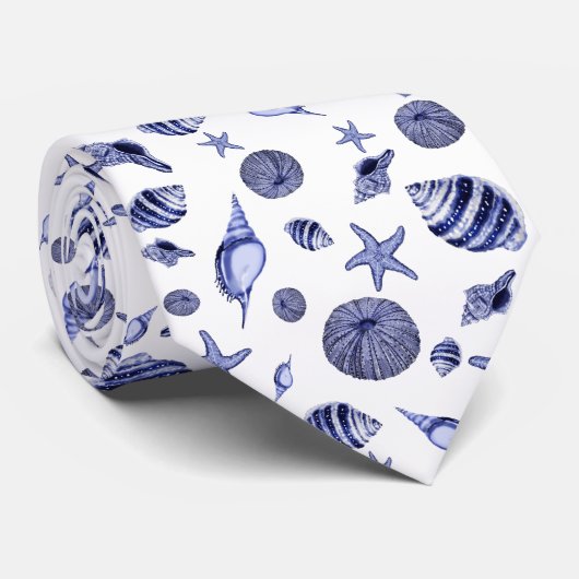Blauwe en witte zeeschelpen stropdas (Opgerold)