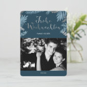 Blauwe en zilveren bladeren Foto van Frohe Weihnac Feestdagenkaart (Staand voorkant)