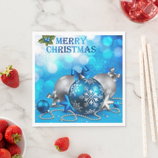 Blauwe en zilveren kerstballen, snoepriet, sterren servet (Insitu)