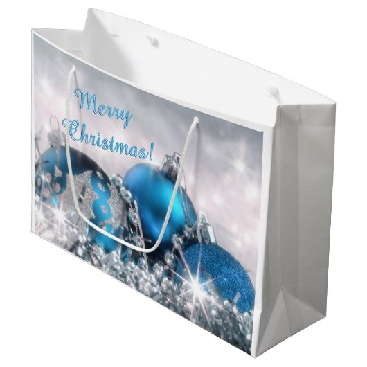 Blauwe en zilveren kersttas met grote cadeaus large cadeautasje (Voorkant Gekanteld)