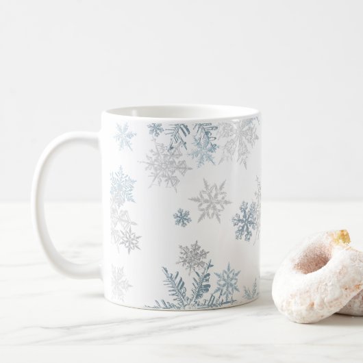 Blauwe en zilvergrijze winter Wonderland Snowflake Koffiemok (Met donut)
