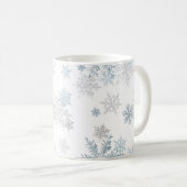 Blauwe en zilvergrijze winter Wonderland Snowflake Koffiemok (Voorkant rechts)