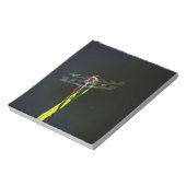 Blauwe en zwarte Dragonfly op groen en rood gras Notitieblok (Linkerzijde)