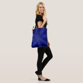 Blauwe en zwarte vlektextiel tote bag (Op model)