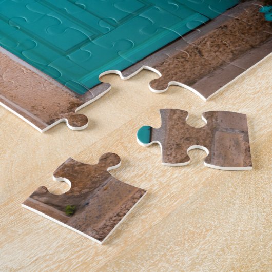 Blauwe fiets en deur in de zomer legpuzzel (Zijkant)