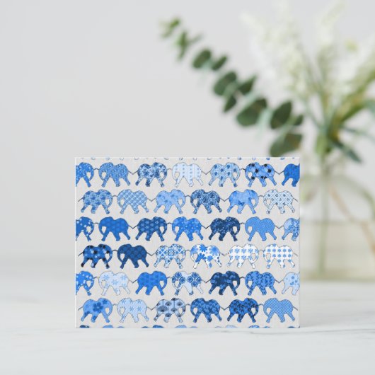 Blauwe Floral Pattern Elephants Briefkaart (Staand voorkant)