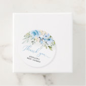 Blauwe florale baby douche bedankjes labels (In situ)