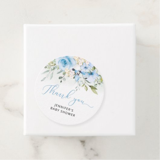 Blauwe florale baby douche bedankjes labels (In situ)