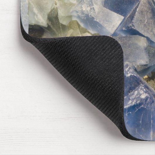 Blauwe fluorietkristallen in matrix muismat (Hoek)