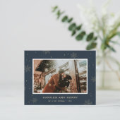 Blauwe foto Getrouwd en vrolijk Pas getrouwd Kerst Feestdagenkaart (Staand voorkant)