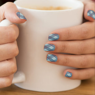 Blauwe galg golfstijl vlakgrijze nagels minx nail art