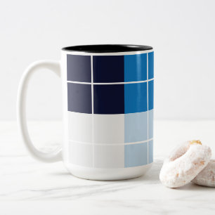 Blauwe geblokte plaid tweekleurige koffiemok