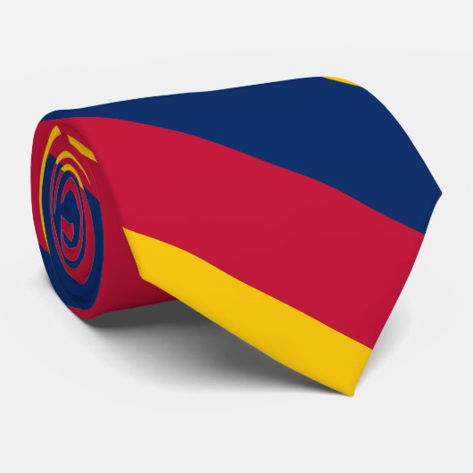 Blauwe Geel en Rode Universiteitsband Stropdas (Opgerold)