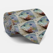 blauwe gele paarse, blauwgroen blauwvintonijn aan  stropdas (Opgerold)