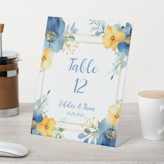 Blauwe Gele Pioen Bruiloft Tafel Nummers Reclamebord Met Voetstuk (Insitu)