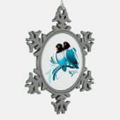 Blauwe gemaskerde kovevogels tin sneeuwvlok ornament (Links)