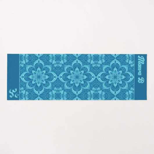 Blauwe geometrische bloemen patroon Om symbool Yogamat (Voorkant (horizontaal))