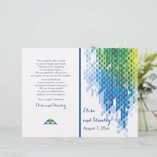 Blauwe geometrische driehoeken modern trouwprogram (Staand voorkant)