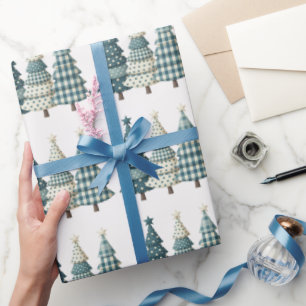 Blauwe geruite kerstbomen cadeaupapier
