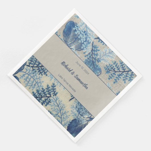 Blauwe gestikte flora servet (Hoek)