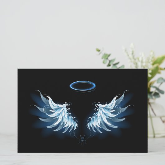 Blauwe Ggloed Angel Wings op zwarte achtergrond Briefpapier (Staand voorkant)