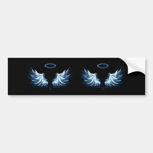 Blauwe Ggloed Angel Wings op zwarte achtergrond Bumpersticker (Voorkant)