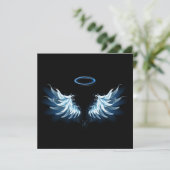 Blauwe Ggloed Angel Wings op zwarte achtergrond Kaart (Staand voorkant)