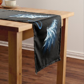 Blauwe Ggloed Angel Wings op zwarte achtergrond Korte Tafelloper (Voorbeeld)