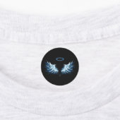 Blauwe Ggloed Angel Wings op zwarte achtergrond Labels (Aangebracht)