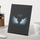 Blauwe Ggloed Angel Wings op zwarte achtergrond Reclamebord Met Voetstuk (Insitu)