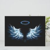 Blauwe Ggloed Angel Wings op zwarte achtergrond Save The Date (Staand voorkant)