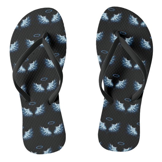 Blauwe Ggloed Angel Wings op zwarte achtergrond Teenslippers (Voetbed)