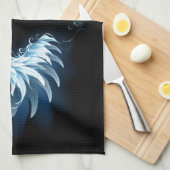 Blauwe Ggloed Angel Wings op zwarte achtergrond Theedoek (Quarter Fold)