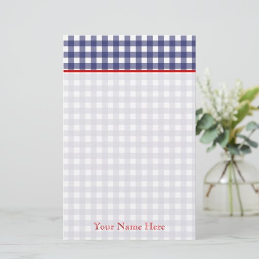 Blauwe gingham met rode gepersonaliseerde schrijfb briefpapier (Staand voorkant)