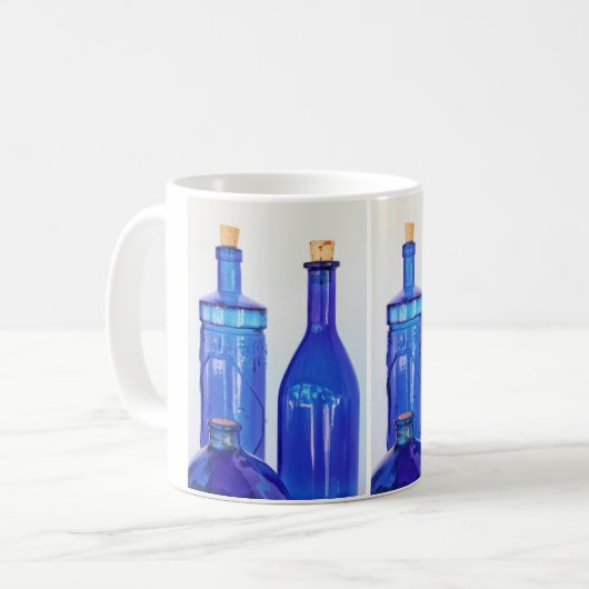 Blauwe glazen flessen koffiemok (Voorkant links)