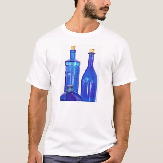 Blauwe glazen flessen t-shirt (Voorkant)