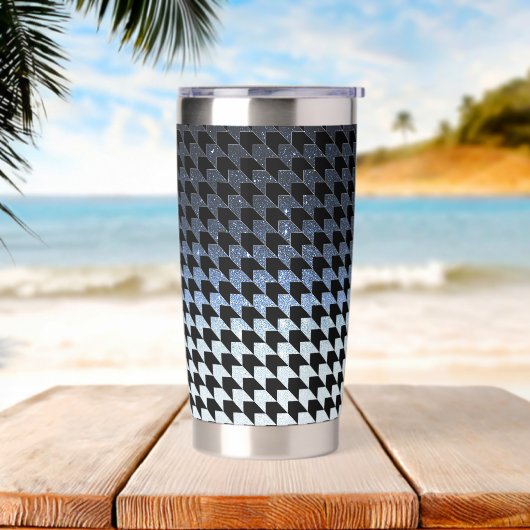 Blauwe glitter en zwart houndstooth patroon geïsoleerde drinkbeker (Strand)