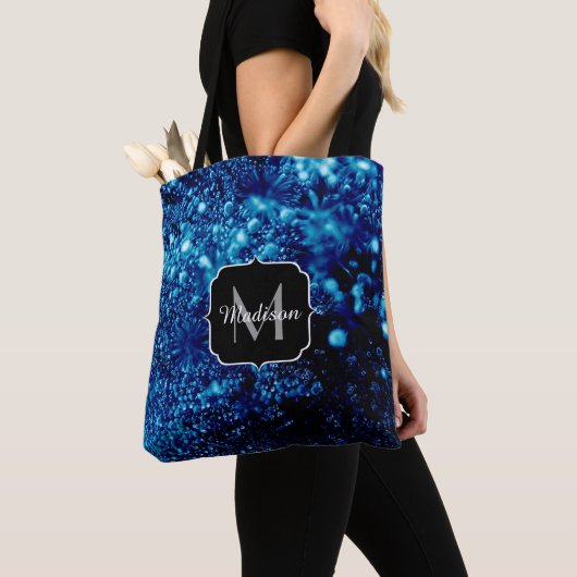 Blauwe glitters Abstract Bevroren bubbels Monogram Tote Bag (Dichtbij)