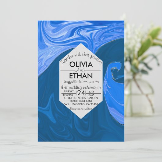 Blauwe golven abstracte huwelijksuitnodiging kaart (Staand voorkant)